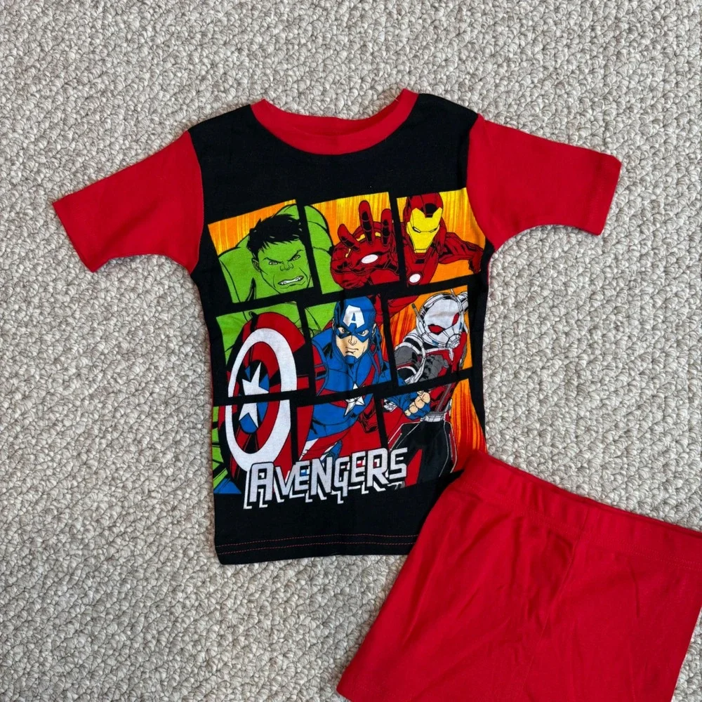 Kids Marvel Avengers Pajamas Set TShirt Shorts‎ Red Black Size 6